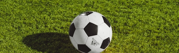 即时视界直播中心画面展示多场体育赛事同时直播